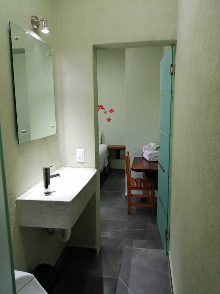 Фото El Cihualteco Hotel Restaurante Bar