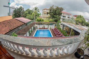 Гостиница Poolside Villa - Hostel