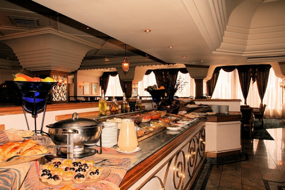 Фото Mövenpick Hotel Windhoek