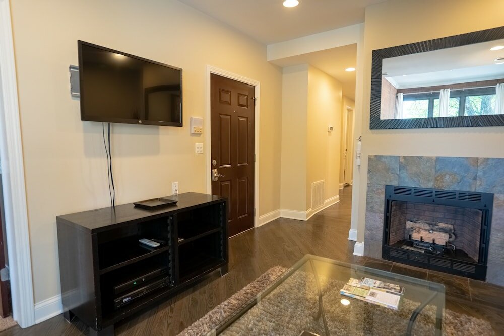 Фото Roscoe Village Guesthouse