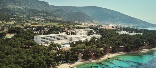 Внешний вид отеля Bluesun Hotel Elaphusa в Опщине Боле, фото 5