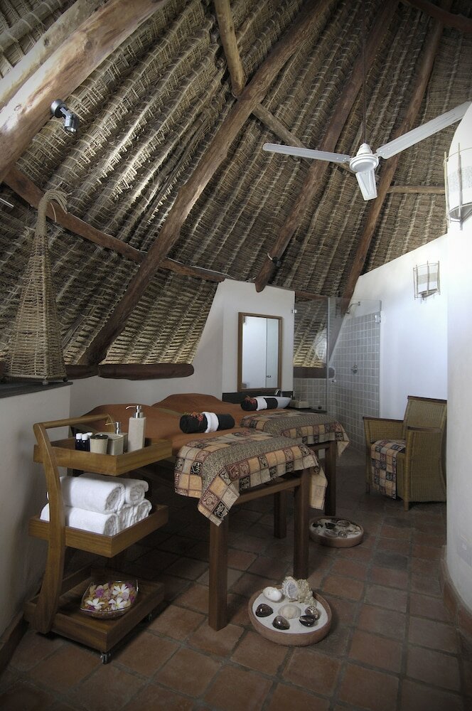 Фото Pinewood Beach Resort and SPA