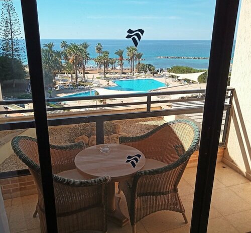 Гостиница Venus Beach Hotel Paphos на Кипре