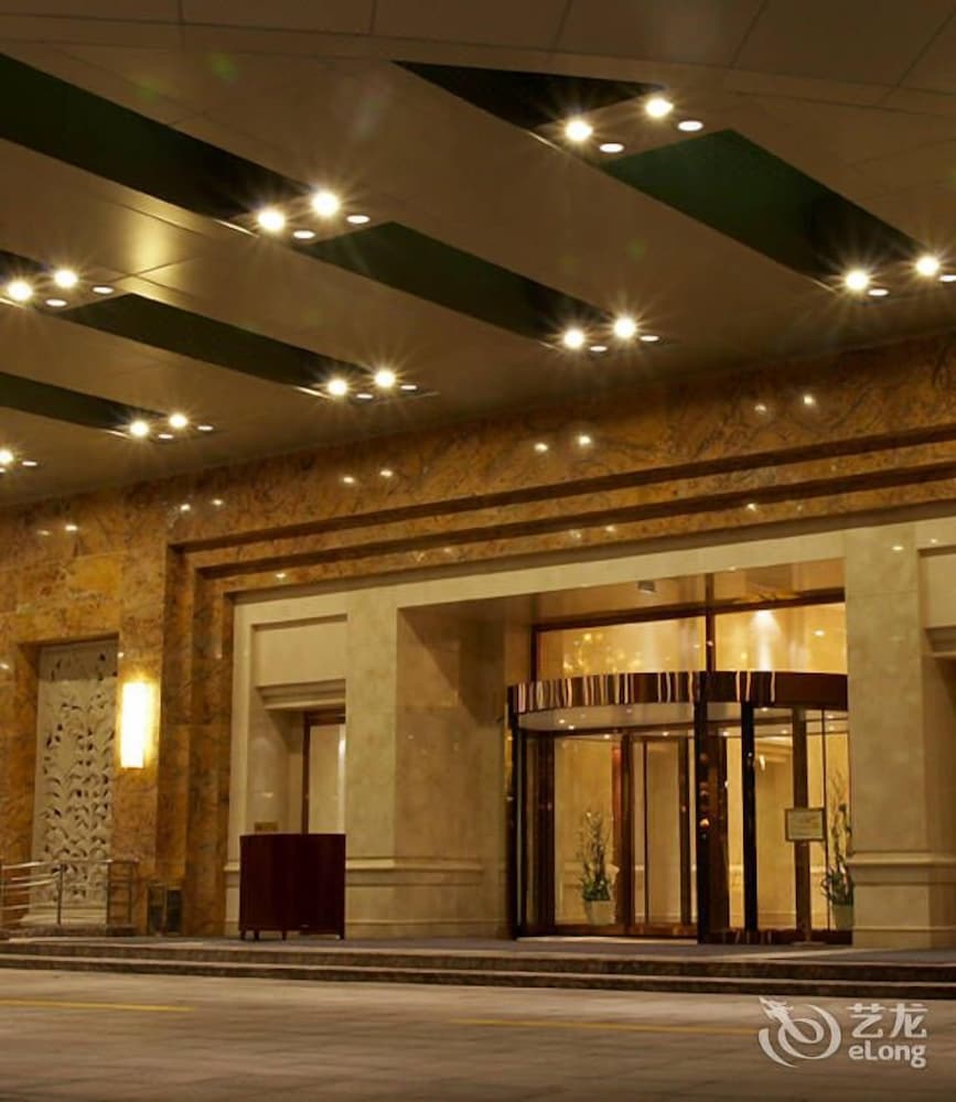 Фото Blue Horizon International Hotel