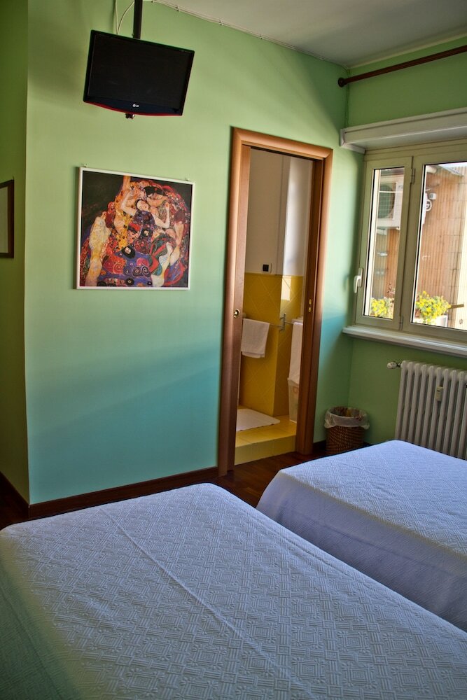 Фото Le Finestre sul Vaticano