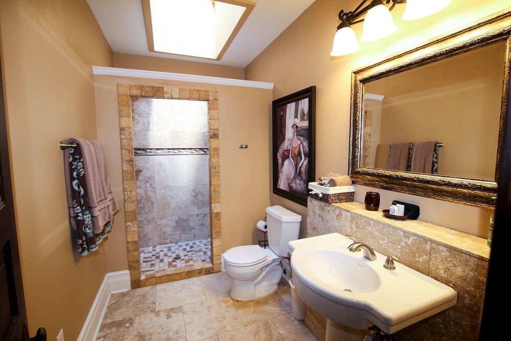 Фото Iron Horse Inn