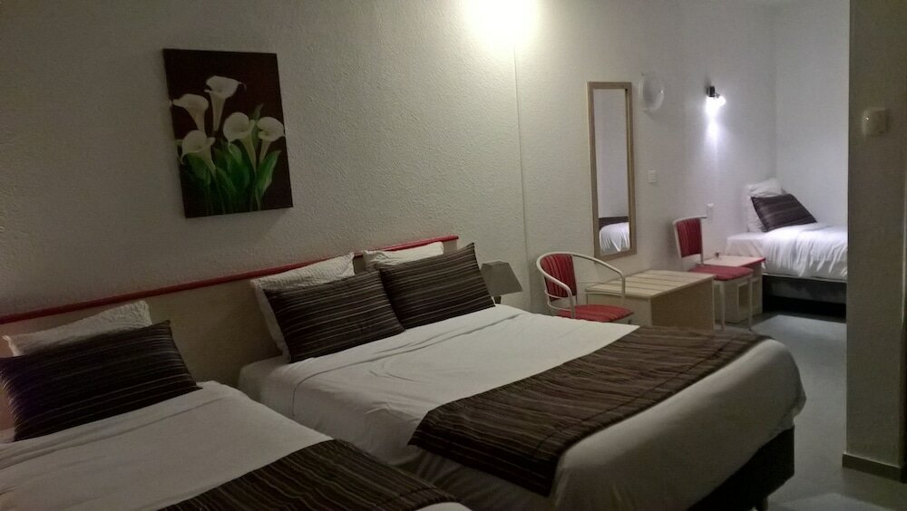 Фото Hotel Tambourin