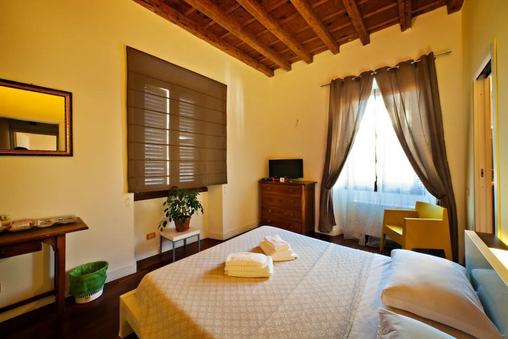 Фото B&b SubUrbe Roma