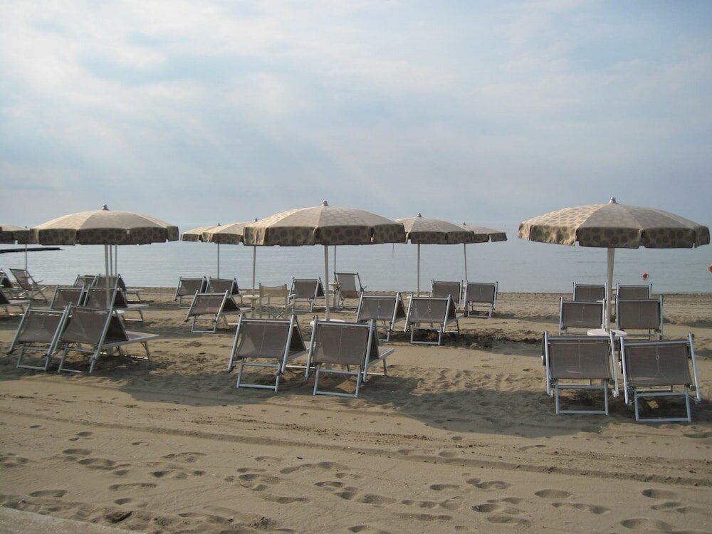 Фото Hotel Austria