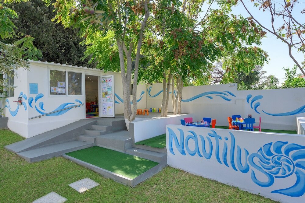 Фото Oceanis Park Hotel