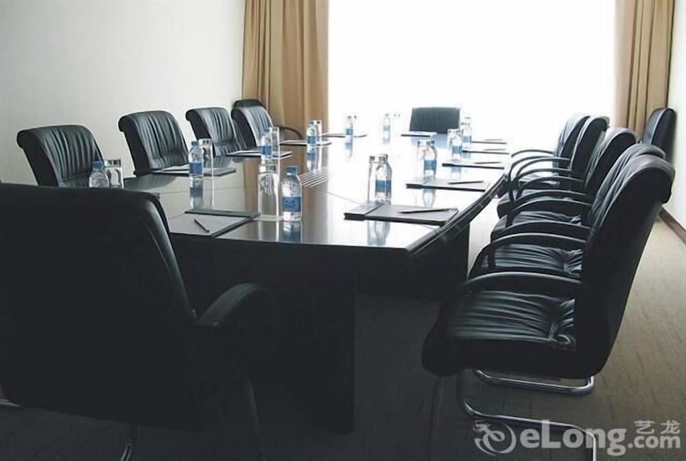 Фото Blue Horizon International Hotel