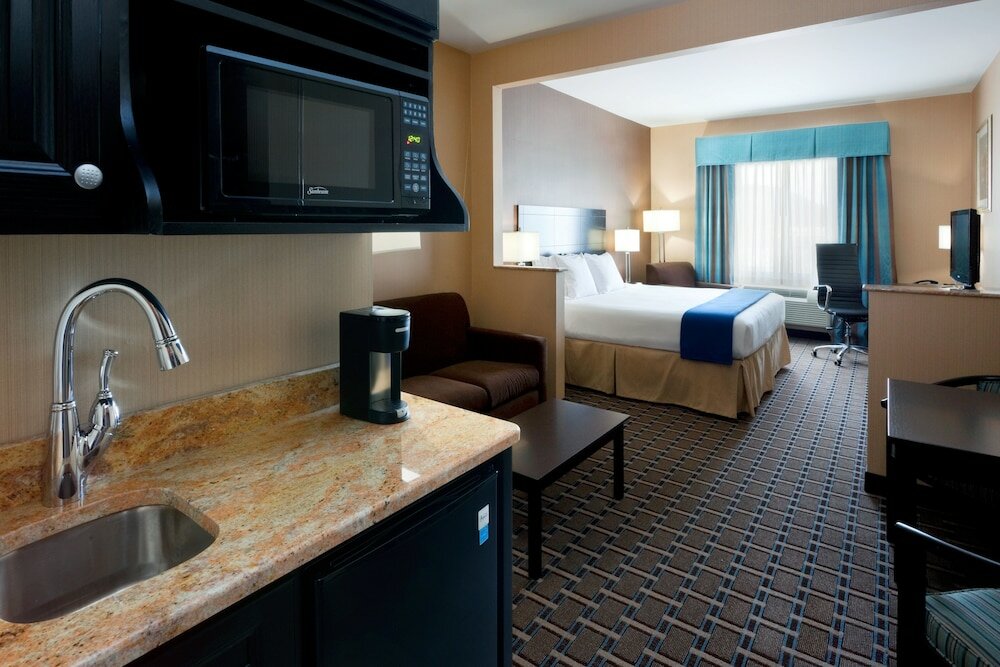 Фото Holiday Inn Express Hotel & Suites West Coxsackie, an Ihg Hotel
