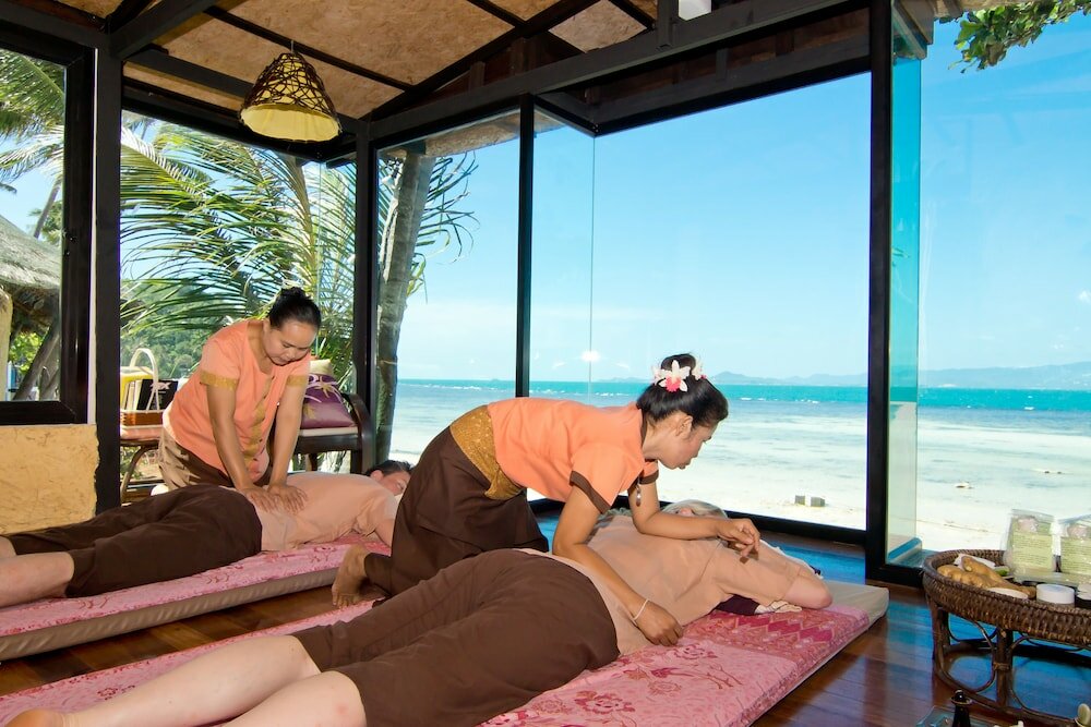 Фото Cocohut Beach Resort & SPA