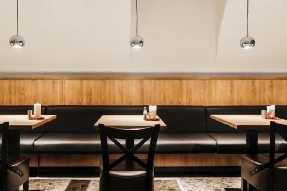 Фото Hotel Sharingham