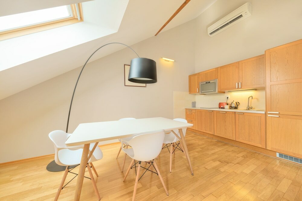 Фото Hunger Wall Residence