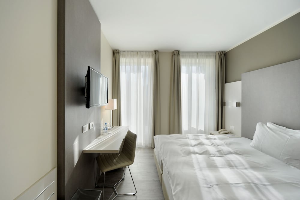 Фото Hotel Préalpina