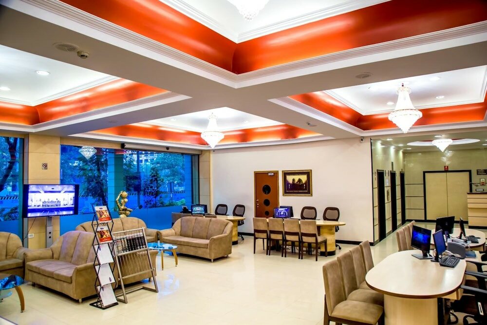 Фото Hotel Tip Top Plaza