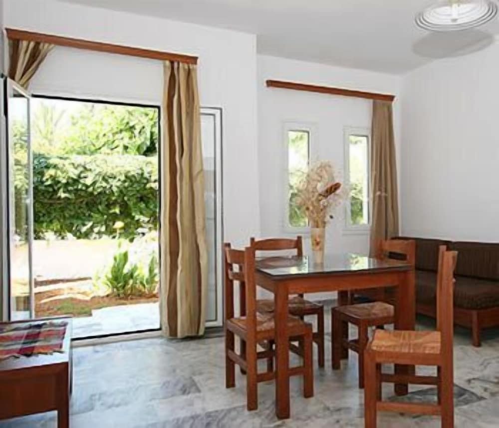 Фото Nontas Suites