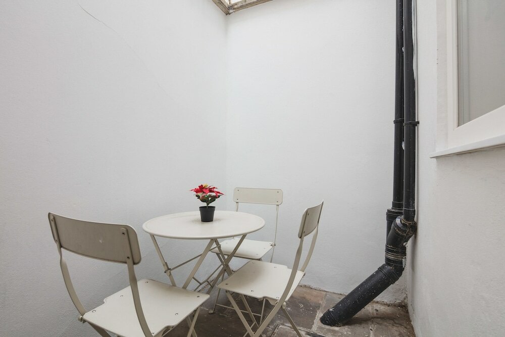 Фото The City London Apartments