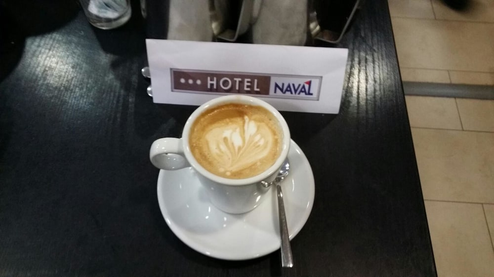 Фото Hotel Naval Sestao