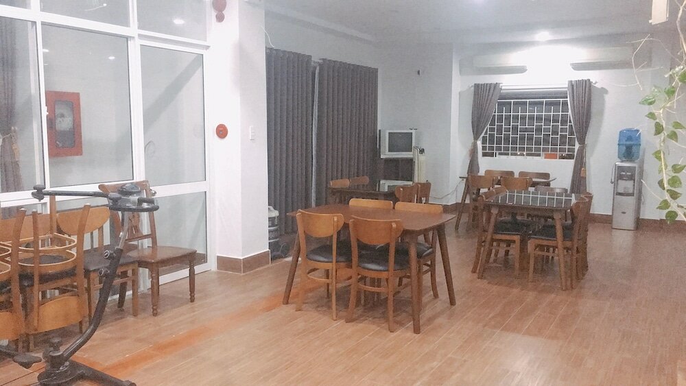 Фото Vic House Hotel