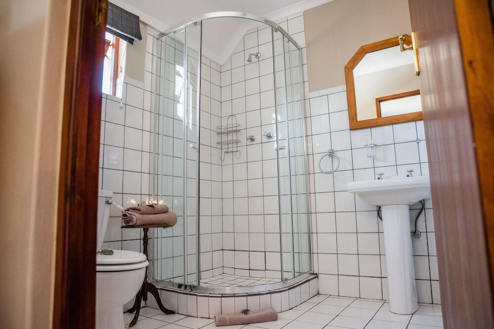 Фото 5th Avenue Gooseberry Guest House