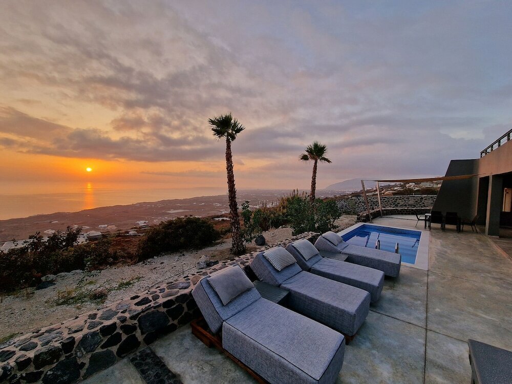 Фото Theano Cave Suites & Villas