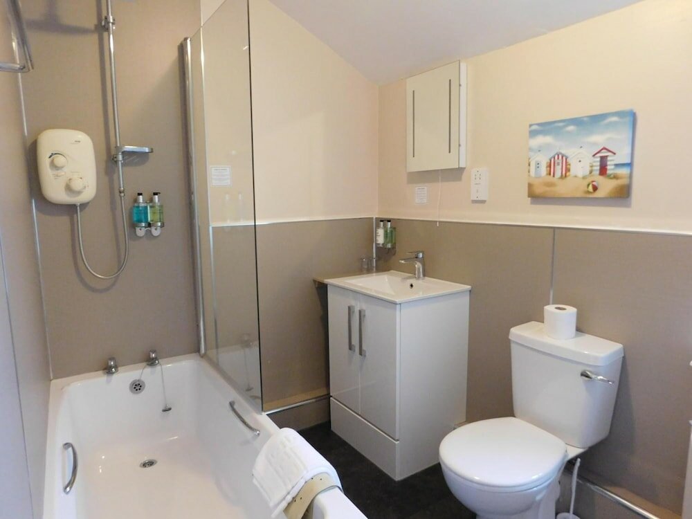 Фото Cullen Bay Hotel