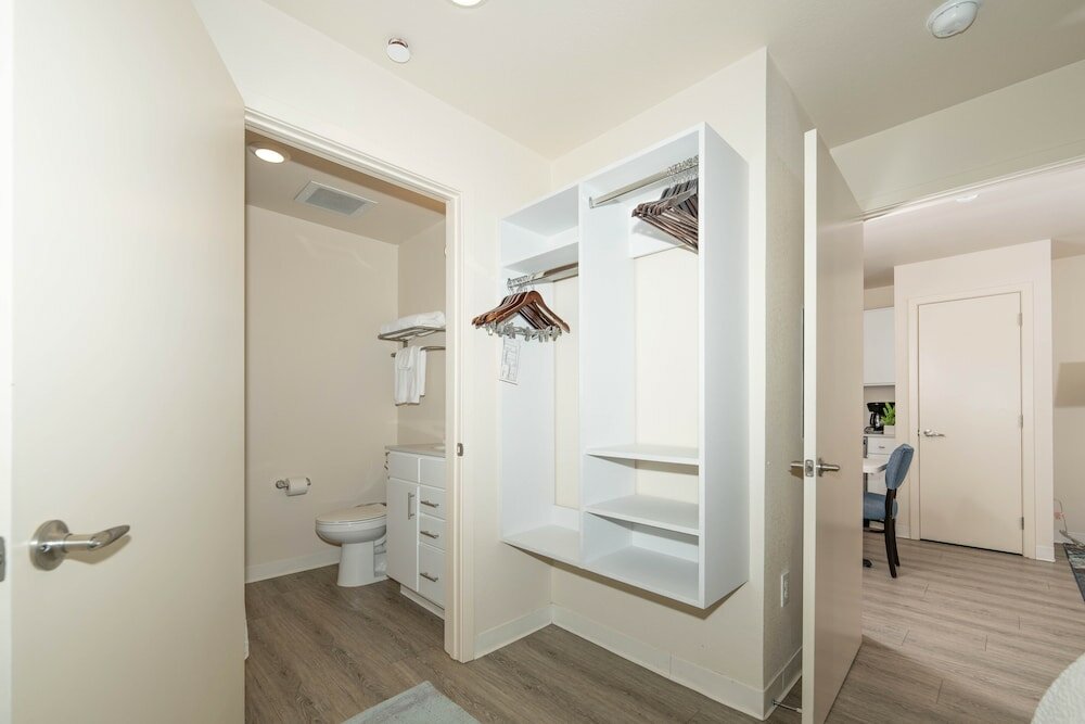 Фото WaterWalk Hotel Dallas-Las Colinas