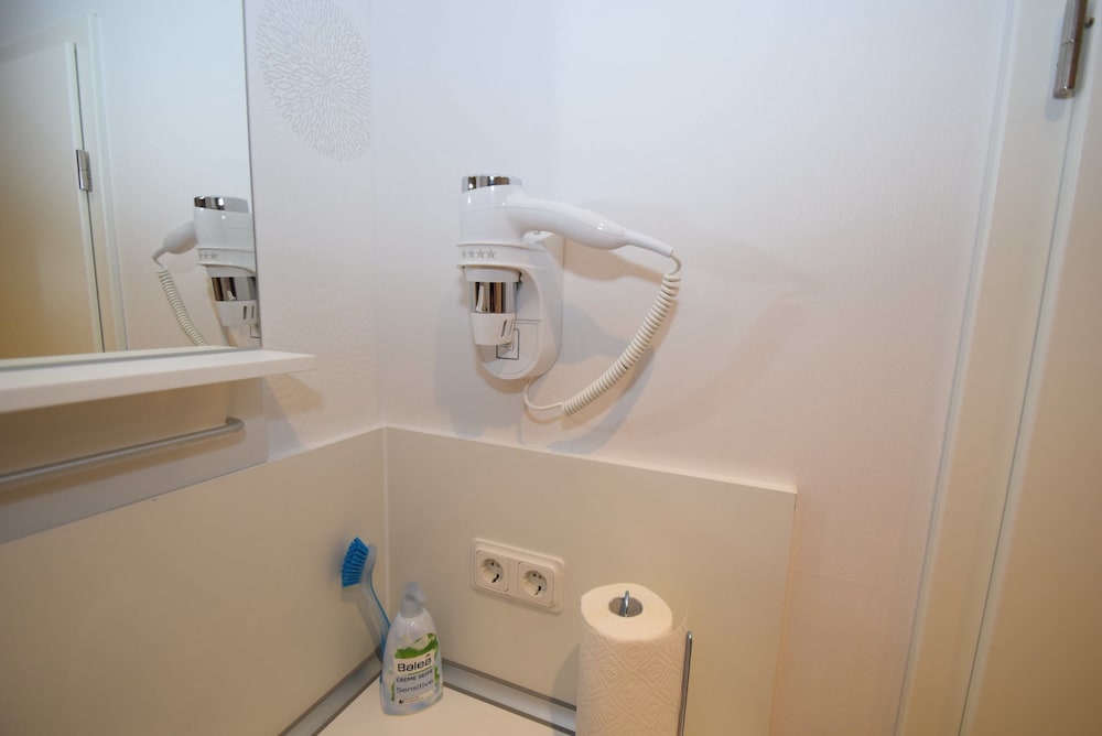 Фото Ferienzimmer 1 Saarlouis