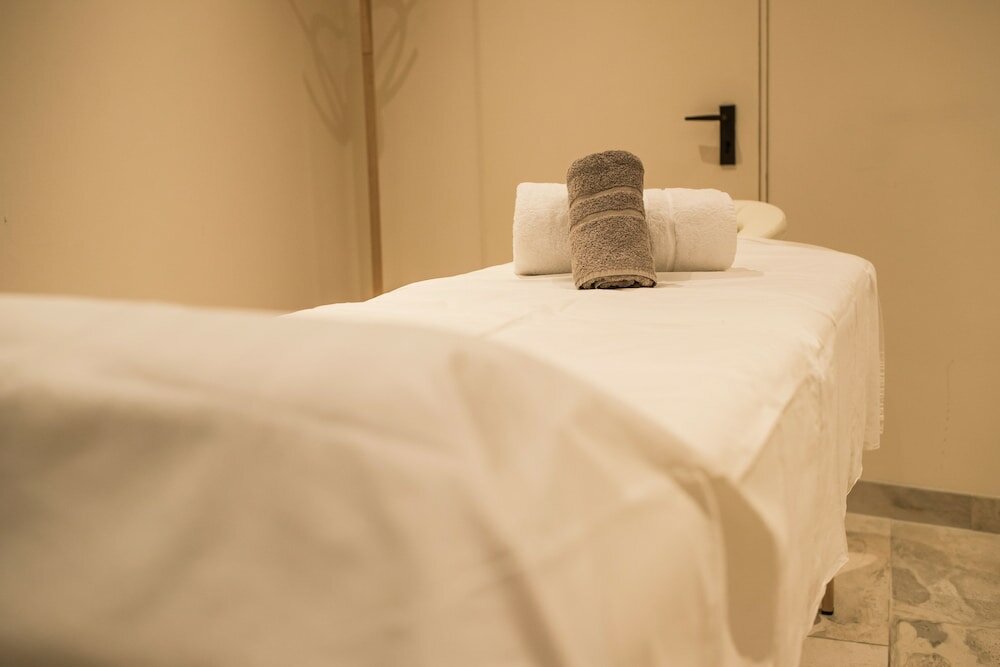 Фото Arlen Lodge Hotel