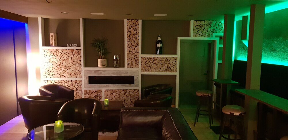 Фото Arlen Lodge Hotel