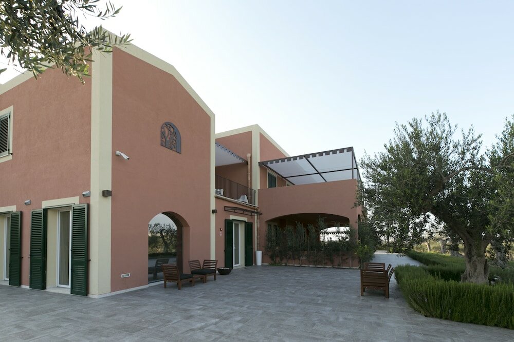 Фото Olea Court Resort