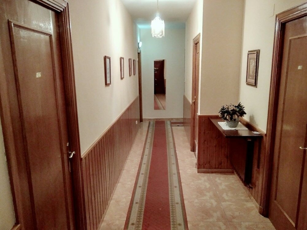 Фото Hostal Mayo