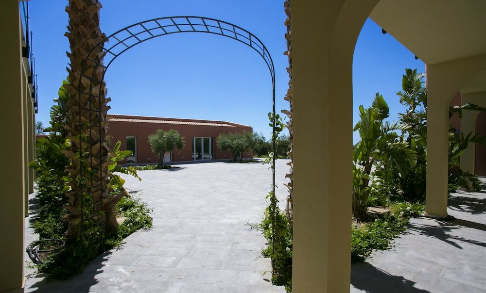 Фото Olea Court Resort