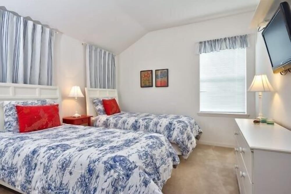Фото Ov3231 - Marbella Resort - 5 Bed 3.5 Baths Villa