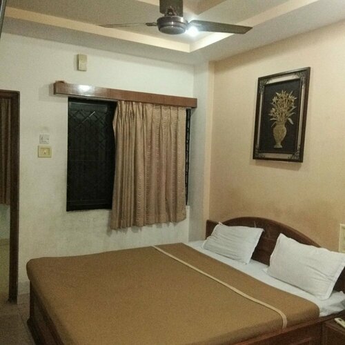 Гостиница Hiriz Hotel Dollar в Бхудже