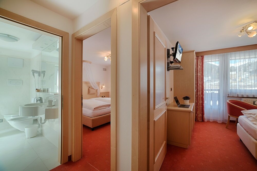 Фото Hotel Malita