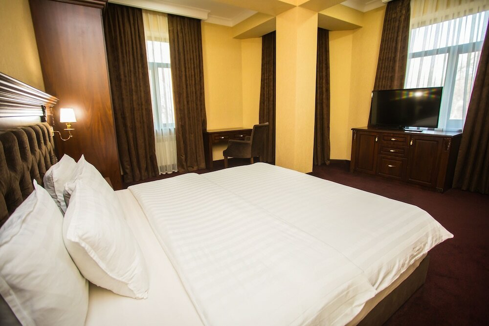 Фото Grand Capital Hotel