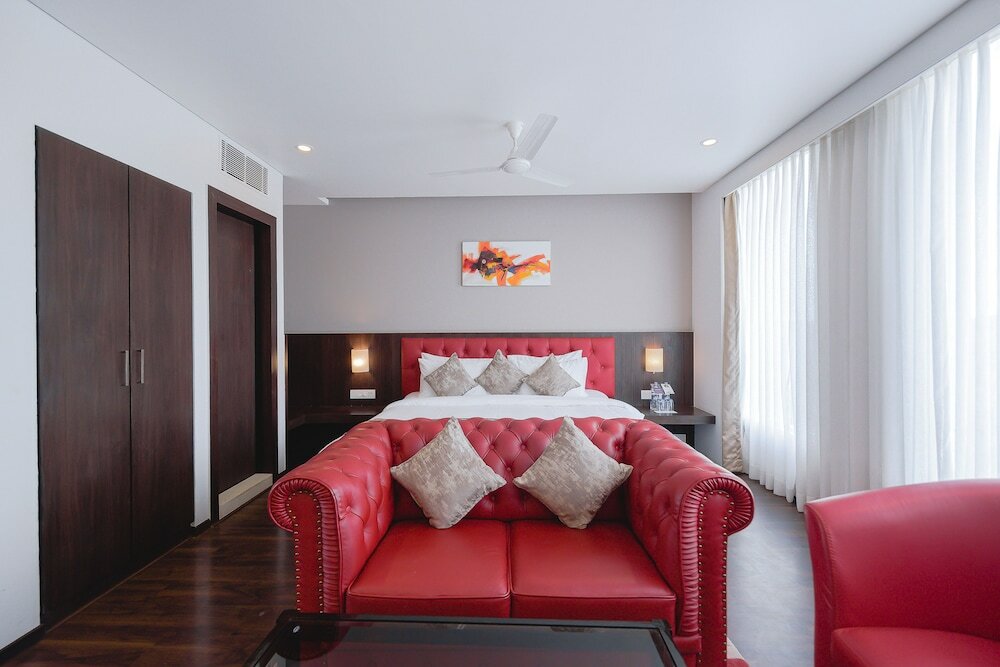 Фото The Phlox Hubballi