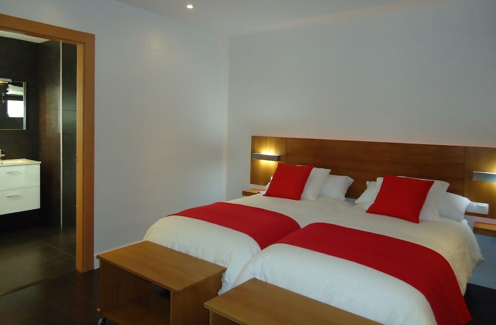 Фото Apartamentos Turisticos Mauror