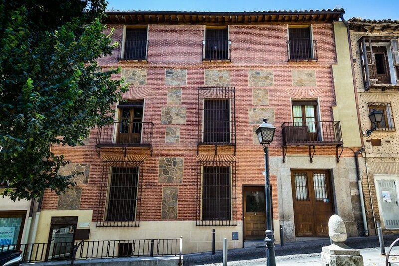 Гостиница Hostal Infantes в Толедо