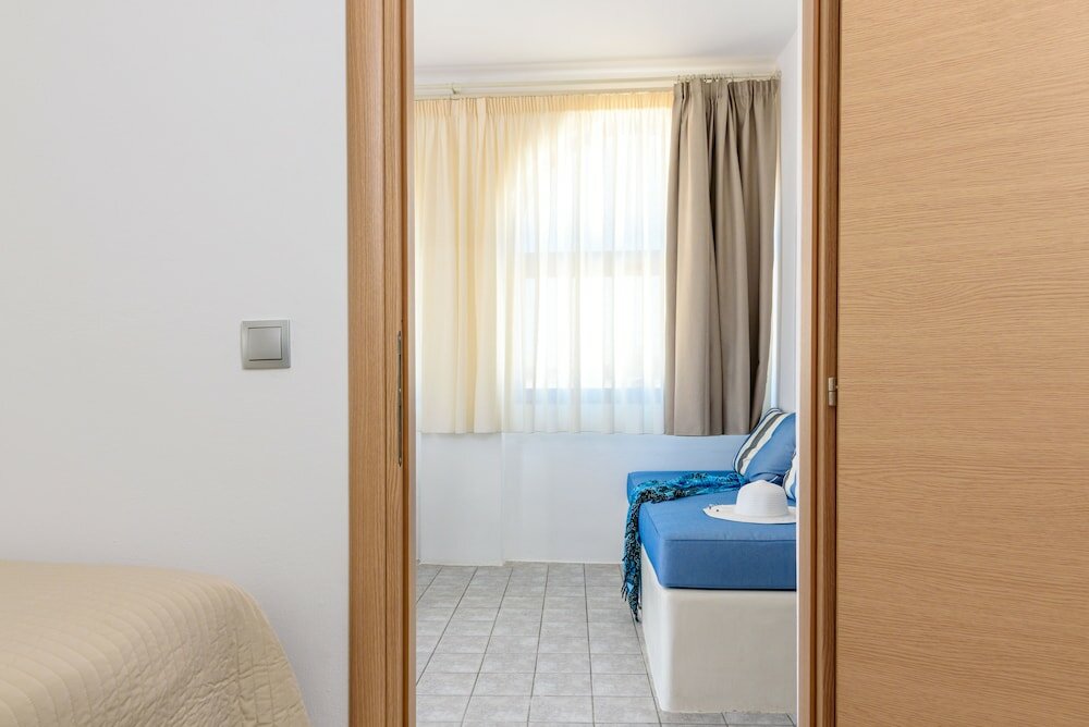 Фото Villa George Santorini