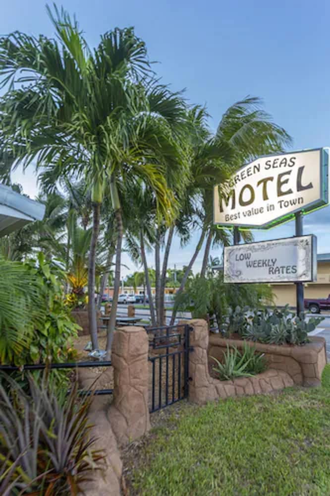 Фото Green Seas Motel