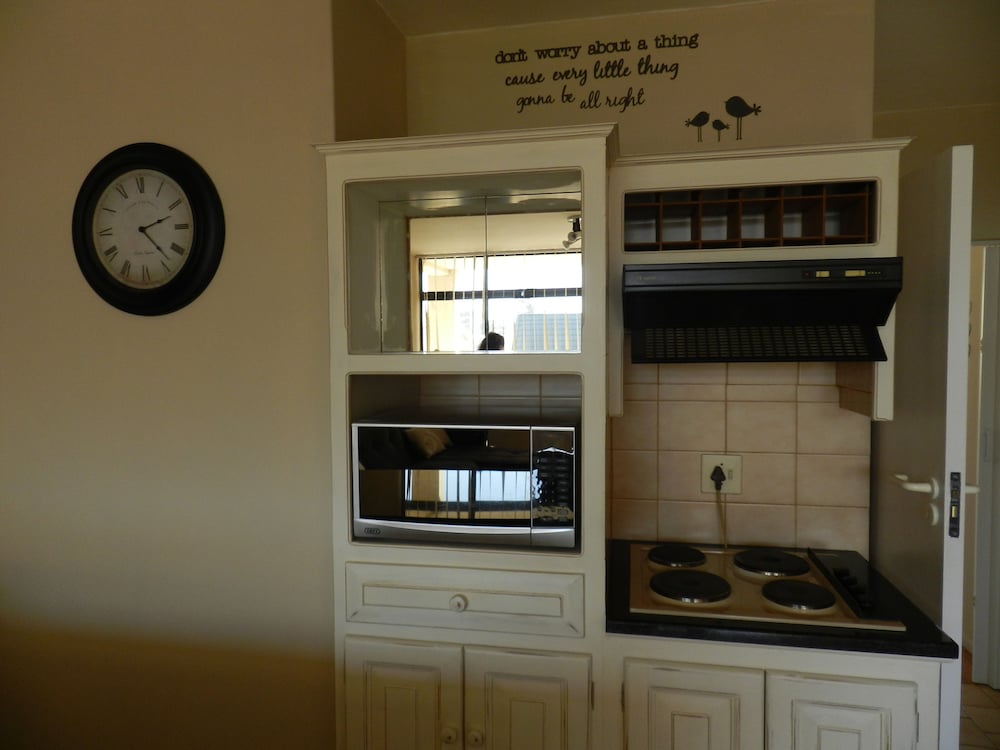 Фото Silver lining beach apartment