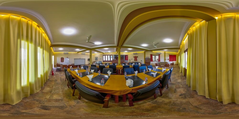 Фото Golden Hill Parker Hotel