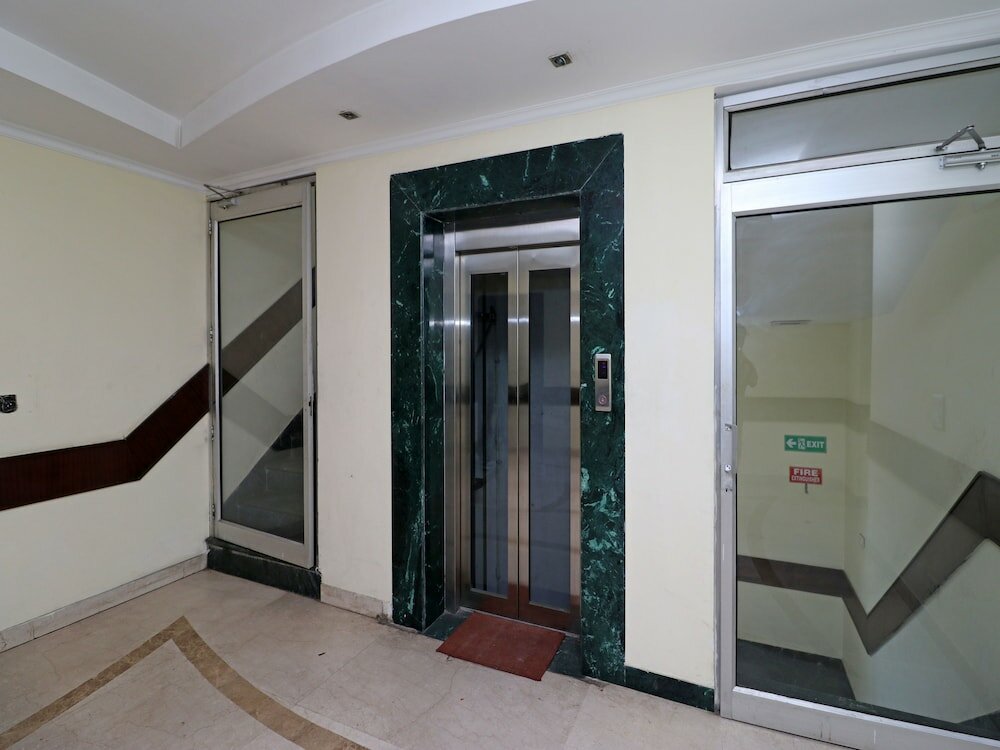 Фото Oyo 12532 Imperial Inn