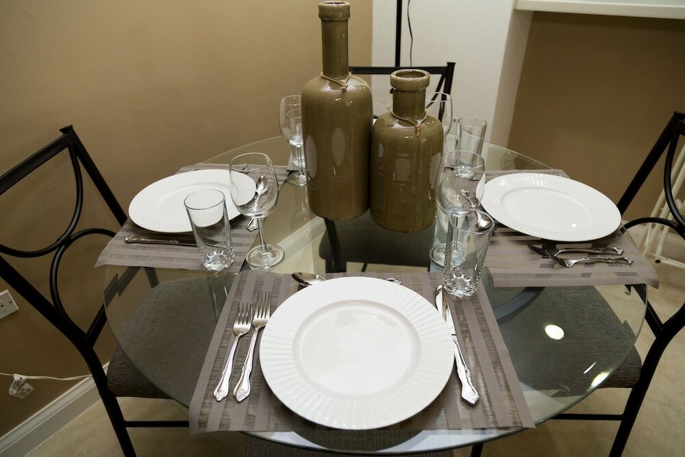 Фото The Brompton Executive Guest Apartment