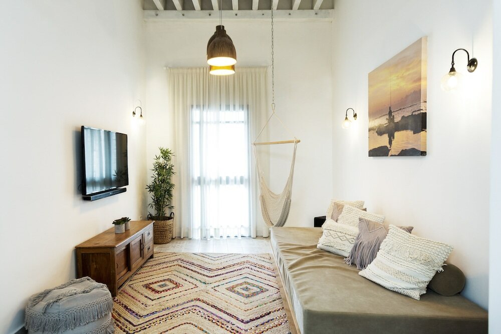 Фото Akotika boutique Old City Apartments