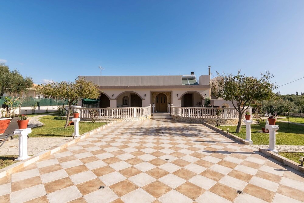 Фото Fontana Holiday Home